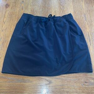 Patagonia Black Fleetwith Active Skirt Skort